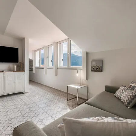 Casa Royale Aria * ליירנה