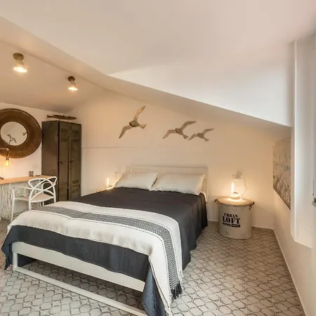 Casa Royale Aria ליירנה